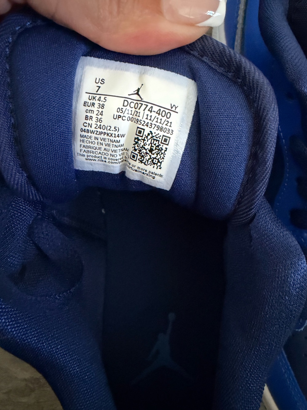 Nike Air Jordan 1 Low Royal Blue Navy White Women’s Size 7 New With Box - Picture 6 of 8
